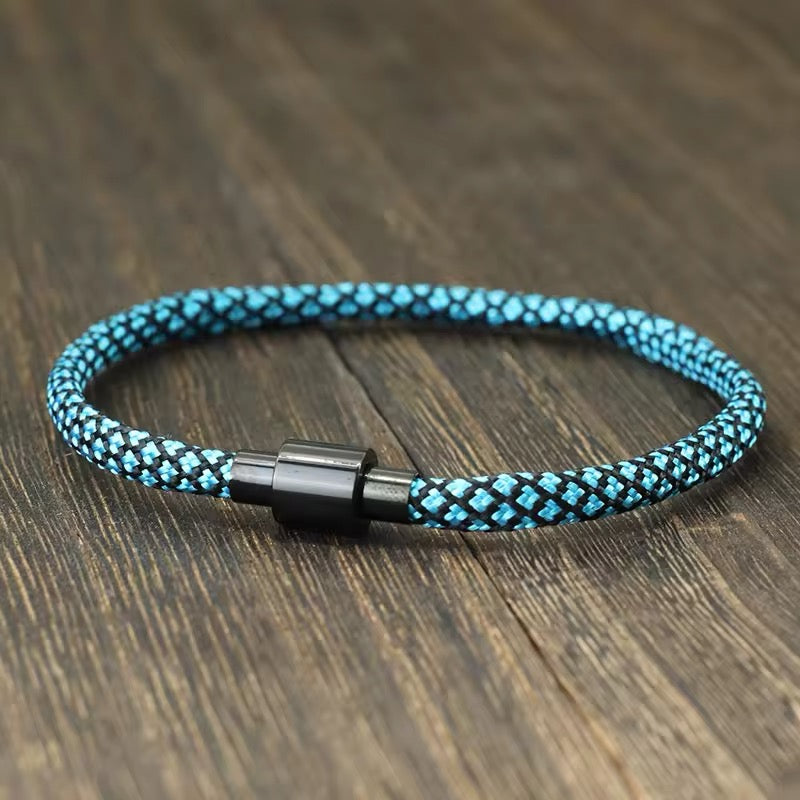 Stijlvolle Herenarmband: RVS Magnetische Gesp met 4mm Bohemian Paracord