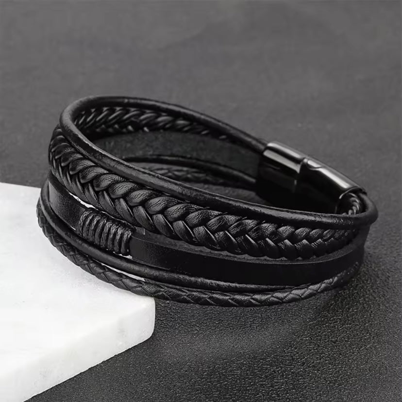 Stoere Lederen Armbanden Zw – Roestvrij Staal & Gevlochten Design | Perfect Cadeau voor Mannen
